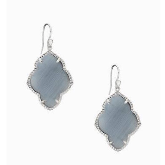 Stella & Dot Jewelry - Grey Stella and dot chandelier earrings